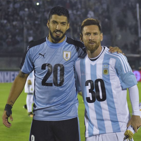 Suárez y Messi apoyaron candidatura de sus países como sede del Mundial FIFA 2030
